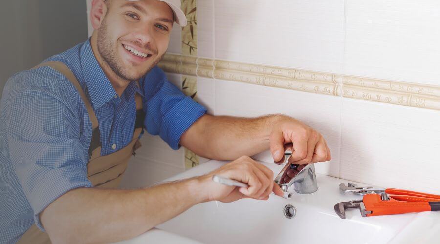 Expert burst pipe repair services in Oberon, ND